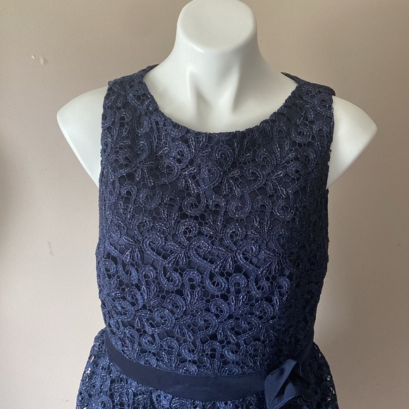 Marina Women’s Navy Blue Sparkly Lace Sleeveless Fit & Flare Midi Dress Size 10 - Picture 5 of 9